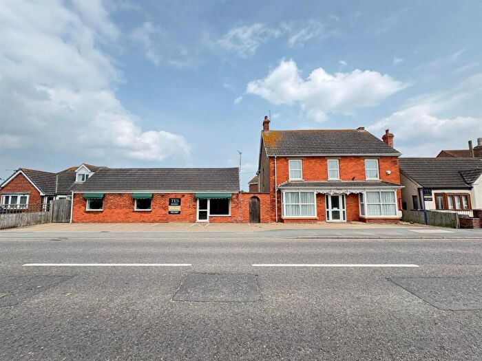 7 Bedroom Detached House For Sale In Station Road, Sutton-On-Sea, LN12