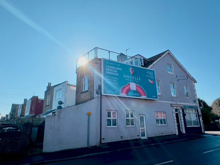 3 Bedroom Maisonette To Rent In Willingdon Road, Eastbourne, BN21