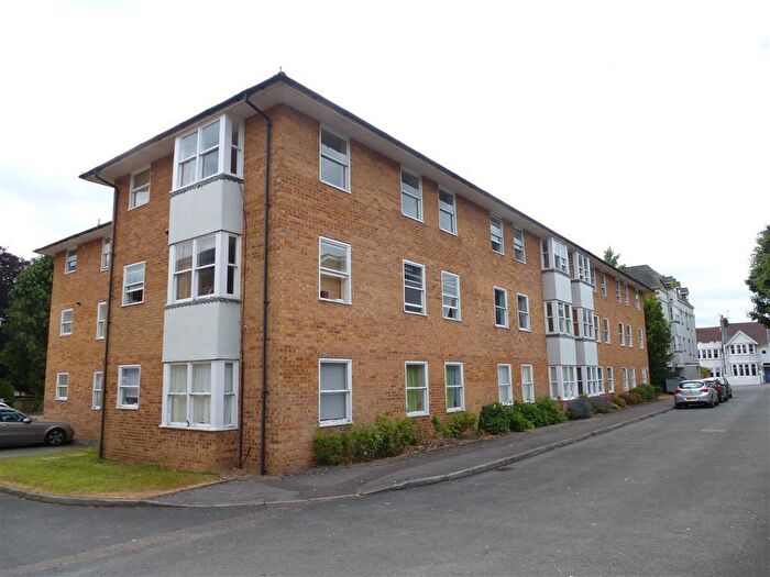 2 Bedroom Apartment To Rent In Preston Road, Brighton, BN1