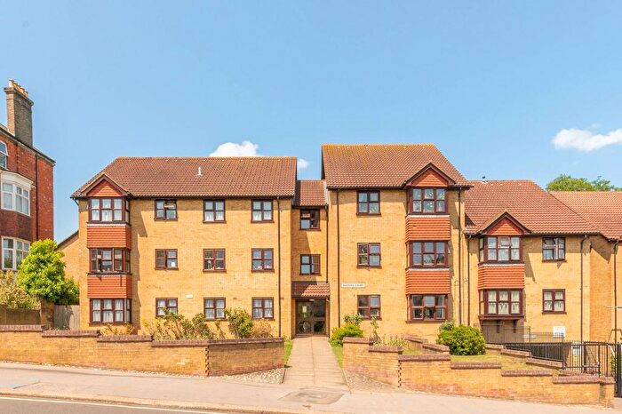 1 Bedroom Flat For Sale In Keepers Court, South Croydon, CR2