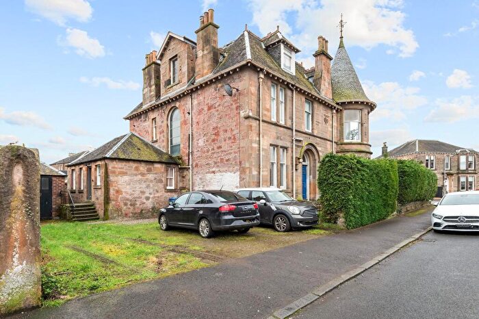 2 Bedroom Flat For Sale In Glebe Terrace, Alloa, FK10