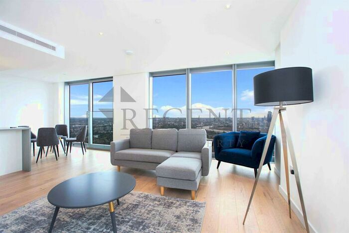 2 Bedroom Apartment To Rent In Landmark Pinnacle, Marsh Wall, E14