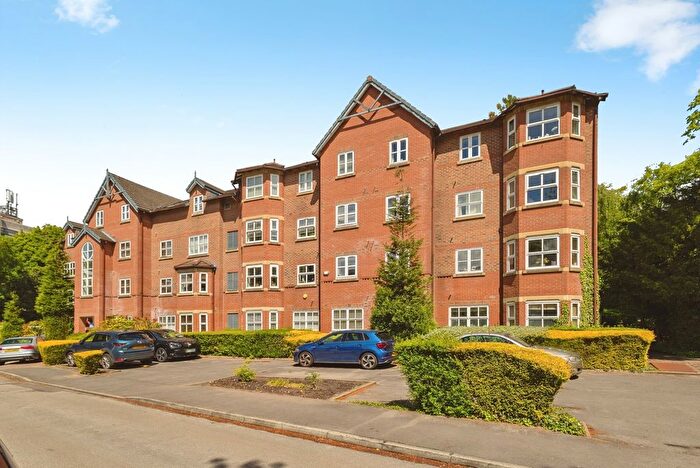 2 Bedroom Flat For Sale In Mersey Road, Didsbury, Manchester, Greater Manchester, M20