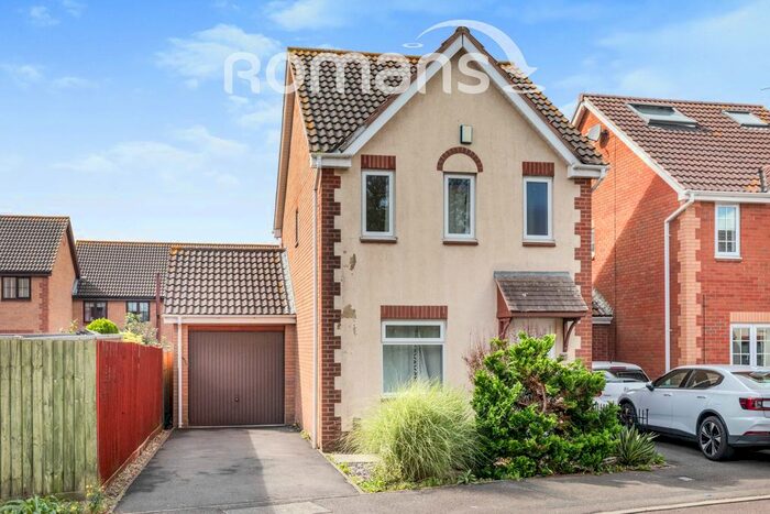 3 Bedroom Semi-Detached House To Rent In Juniper Way, Bradley Stoke, Bristol, BS32