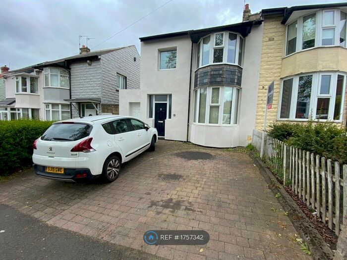 3 Bedroom Semi-Detached House To Rent In Windy Nook Road, Gateshead, NE10