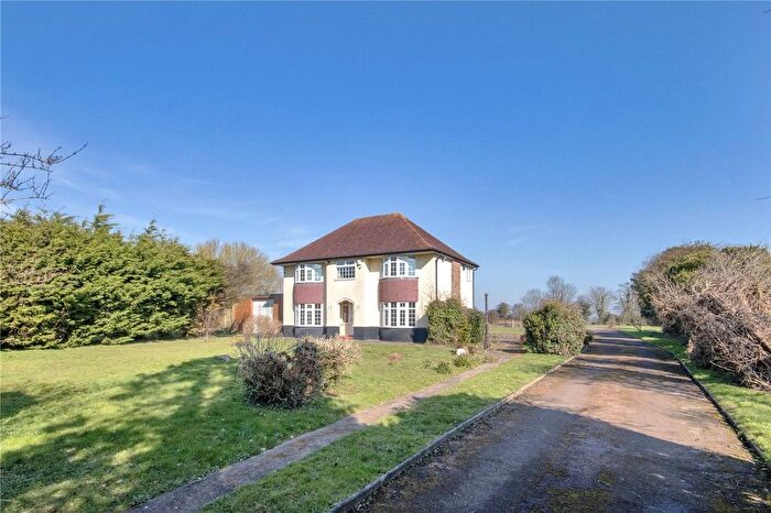 4 Bedroom Equestrian Property For Sale In Waterworks Lane, Martin, Dover, Kent, CT15