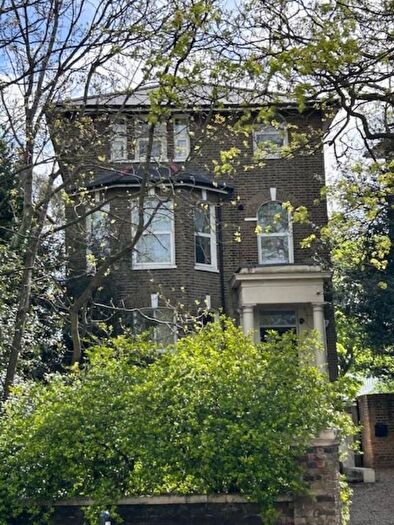 2 Bedroom Flat To Rent In Charlton Road, London, SE3