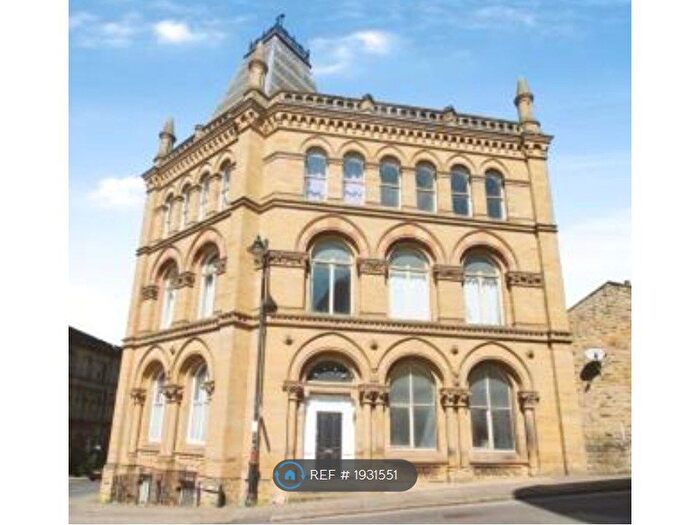 2 Bedroom Flat To Rent In Station House, Batley, WF17