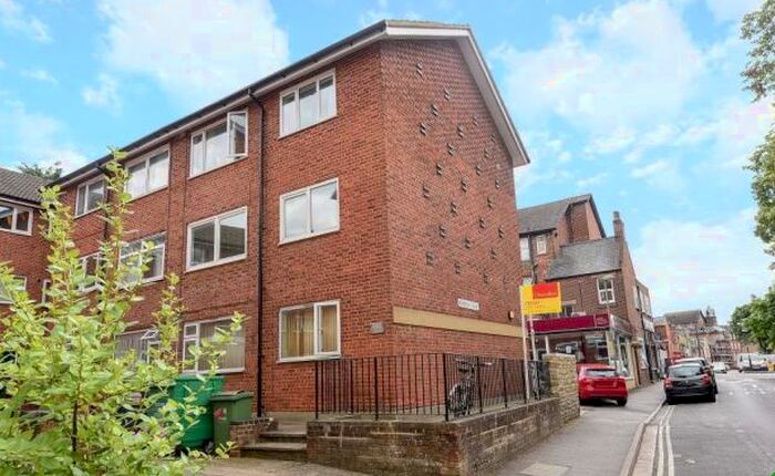 1 Bedroom Flat To Rent In Pembroke Court, Oxford, OX4