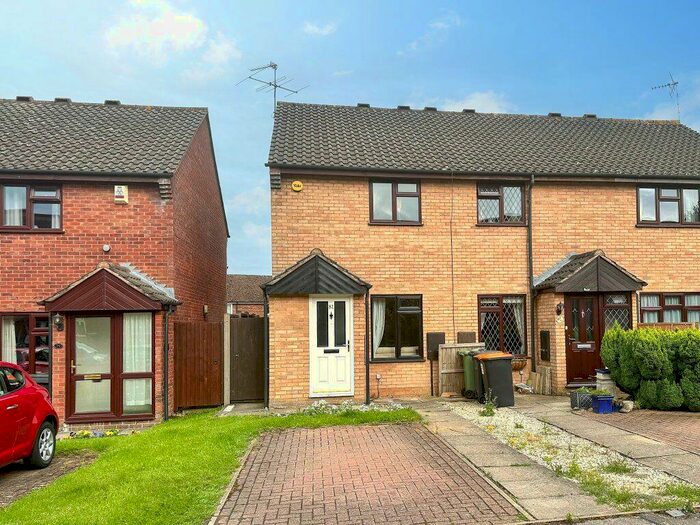 2 Bedroom Property To Rent In Wyngates, Linslade, LU7