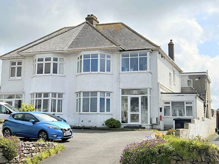 2 Bedroom Flat For Sale In Henver Road, Newquay, TR7