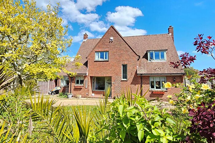 4 Bedroom Detached House For Sale In Western Way, Alverstoke, Gosport, PO12