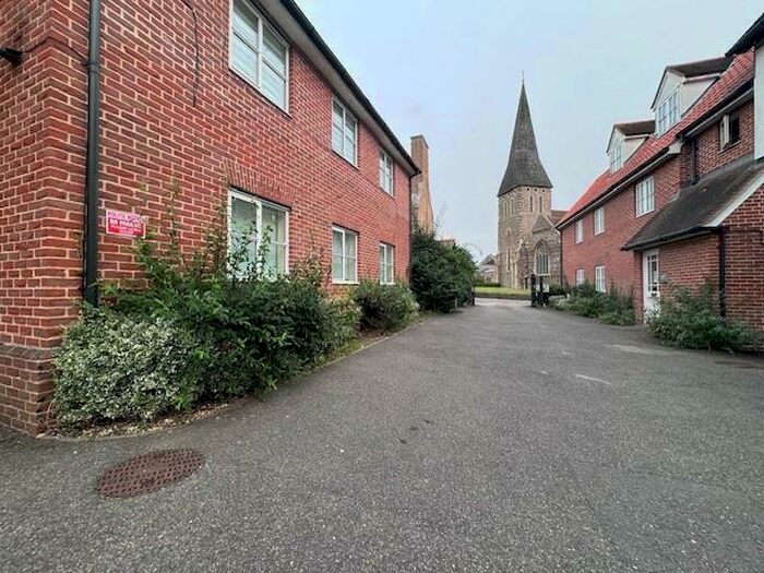 2 Bedroom Apartment To Rent In St Michaels Mews, Braintree, CM7