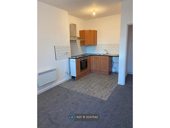 1 Bedroom Flat To Rent In Ty Naba, Clydach, Swansea, SA6