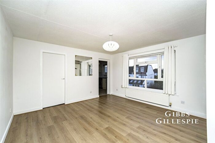 1 Bedroom Flat To Rent In Castlebar Mews, London, W5