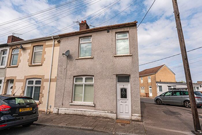 3 Bedroom End Of Terrace House For Sale In Warne Street, Fleur De Lis, NP12