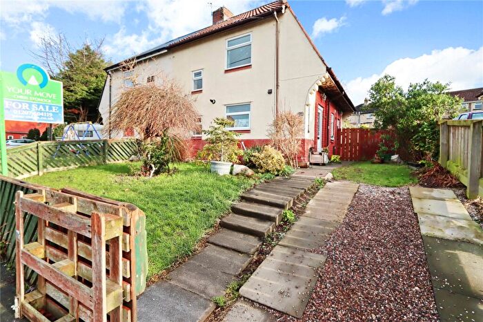 3 Bedroom Semi-Detached House For Sale In Thornfield Road, The Grove, Consett, Durham, DH8