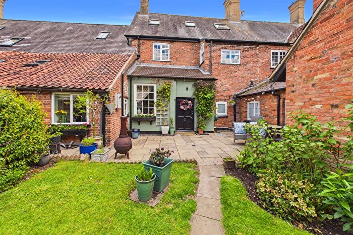 4 Bedroom Property For Sale In Main Street, Carlton-On-Trent, Newark, NG23