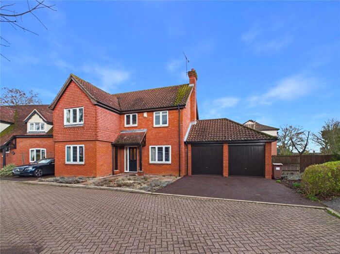 4 Bedroom Detached House For Sale In Beaumont Gardens, Hutton, Brentwood, Essex, CM13