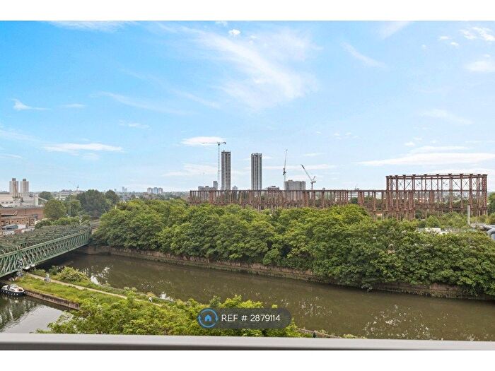 2 Bedroom Flat To Rent In Maltings Close, London, E3