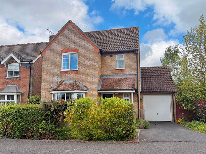 3 Bedroom Detached House For Sale In Bishops Orchard, East Hagbourne, OX11