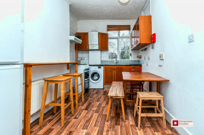5 Bedroom Maisonette To Rent In Jenner Road, Stoke Newington, Hackney, N16