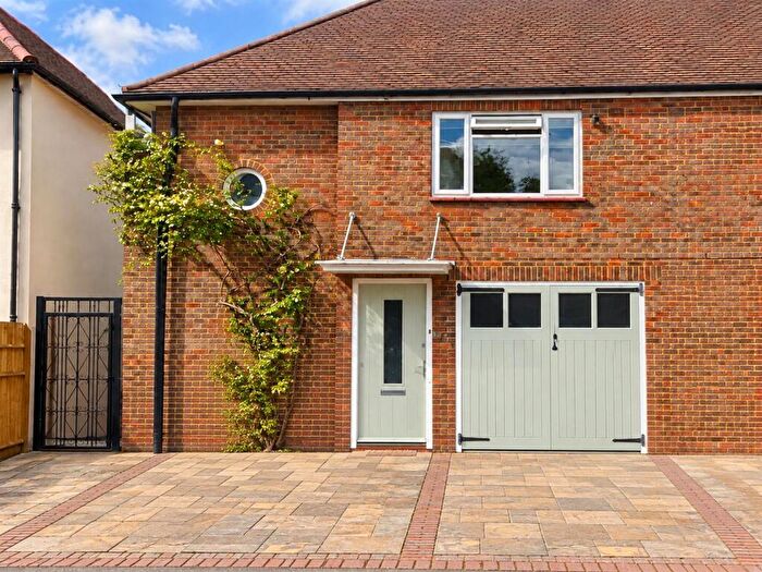 3 Bedroom House For Sale In Ashridge Way, Morden, SM4