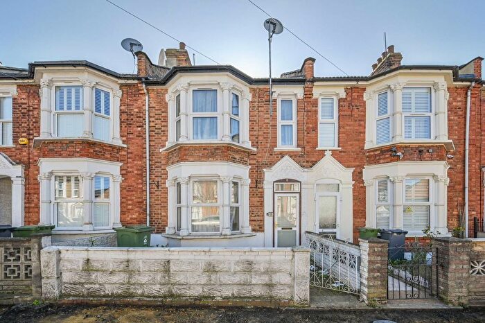 3 Bedroom Terraced House For Sale In William Street, Leyton, London, E10
