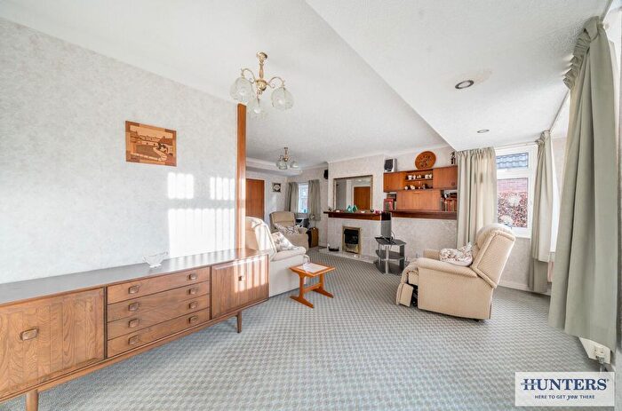 2 Bedroom Semi-Detached Bungalow For Sale In Courtneys, Selby, YO8