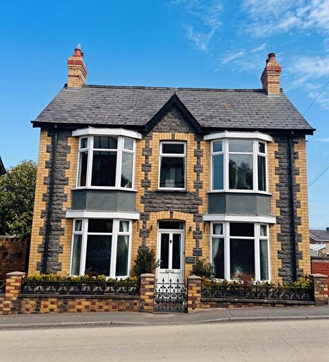 4 Bedroom Property For Sale In Southgate, Aberystwyth, SY23