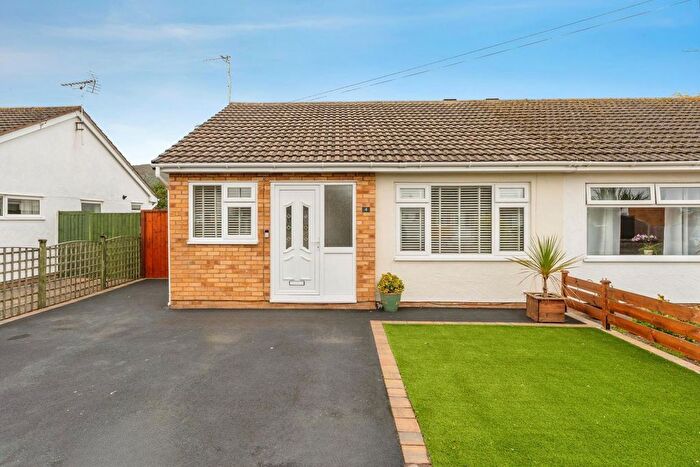 2 Bedroom Flat For Sale In Rochester Drive, Prestatyn, Clwyd, LL19