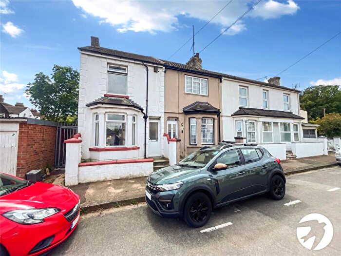 3 Bedroom Terraced House To Rent In MacDonald Road, Gillingham, Kent, ME7