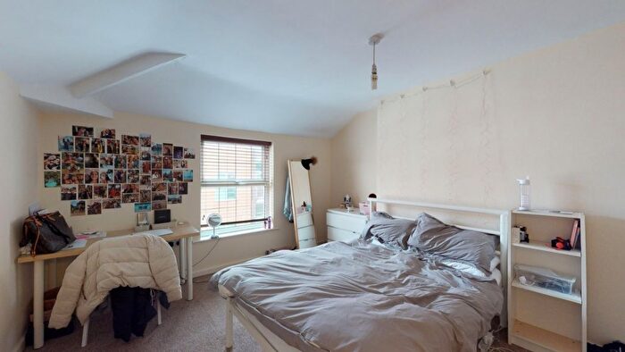 4 Bedroom Semi-Detached House To Rent In A Portland Road, Nottingham, NG7