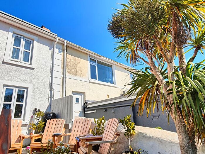 2 Bedroom Property To Rent In Penpol Terrace, Hayle, TR27