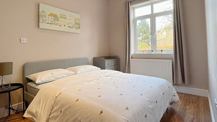 1 Bedroom House Of Multiple Occupation To Rent In Martin Way, Morden, Merton, SM4
