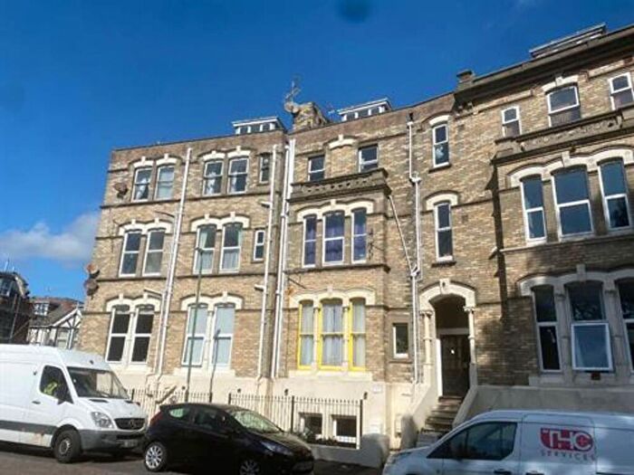 1 Bedroom Flat To Rent In The Crescent, Bournemouth, BH1