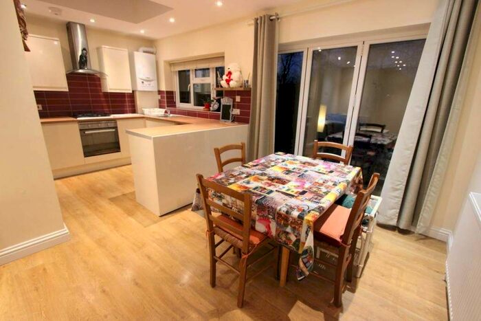 3 Bedroom Flat To Rent In Hereward Gardens, London, N13