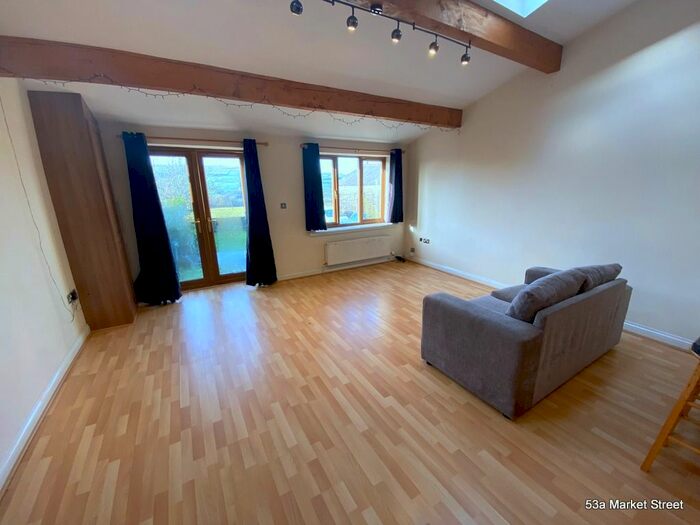 1 Bedroom Flat To Rent In Market Street, Edenfield, BL0