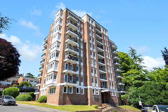 2 Bedroom Flat To Rent In Preston Grange, Grange Close, Brighton, BN1