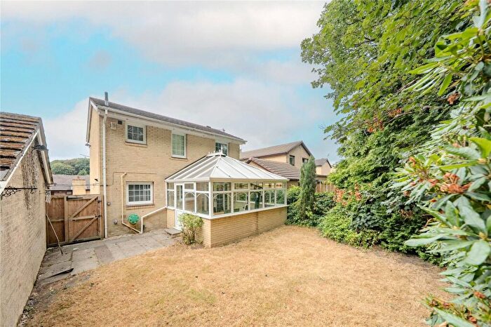 3 Bedroom Detached House For Sale In Eaton Hill, Leeds, West Yorkshire, LS16