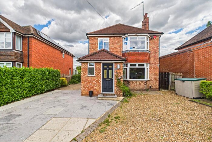 4 Bedroom Detached House For Sale In Old Bath Road, Charvil, Reading, Berkshire, RG10