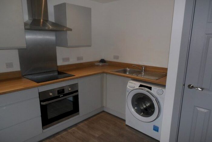 1 Bedroom Flat To Rent In Chaucers Walk, Blackburn, BB1