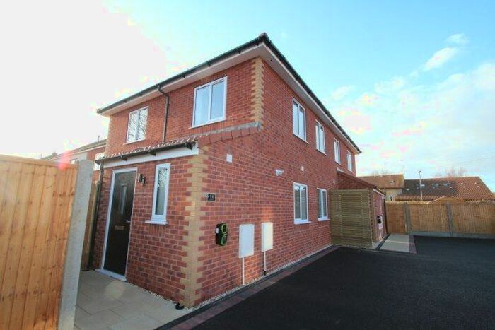 3 Bedroom Property To Rent In Queensway, Bristol, BS34