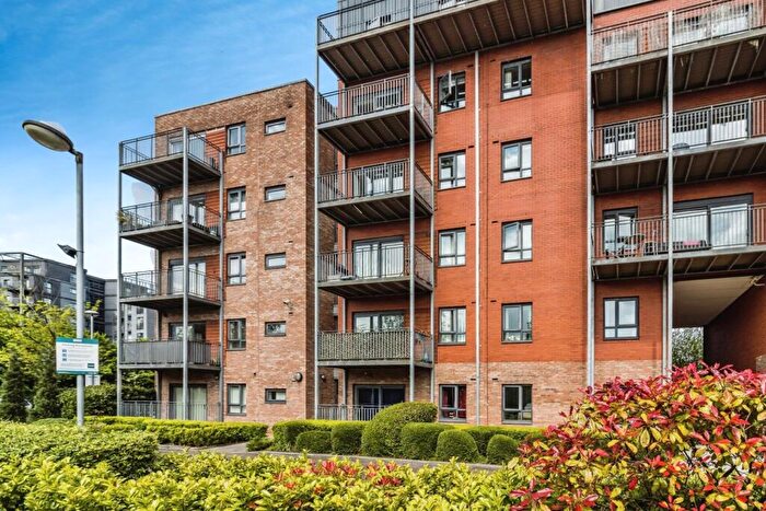 2 Bedroom Apartment To Rent In The Waterfront, Openshaw, Manchester, M11