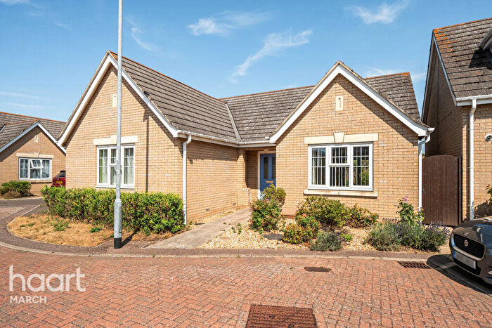 2 Bedroom Detached Bungalow For Sale In Lime Tree Gardens, Chatteris, PE16