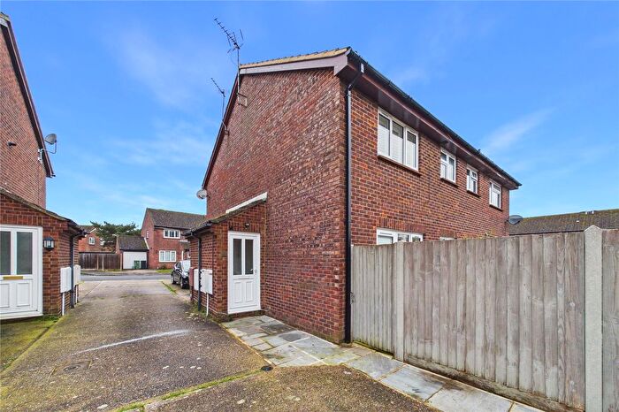 1 Bedroom End Terrace House For Sale In Wenlock Way, Thatcham, Berkshire, RG19