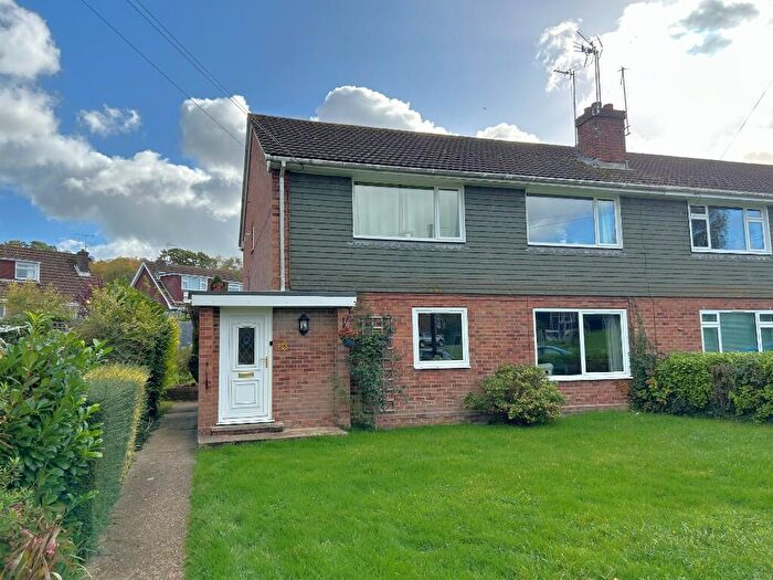 2 Bedroom Ground Maisonette For Sale In Whittington Close, SO45