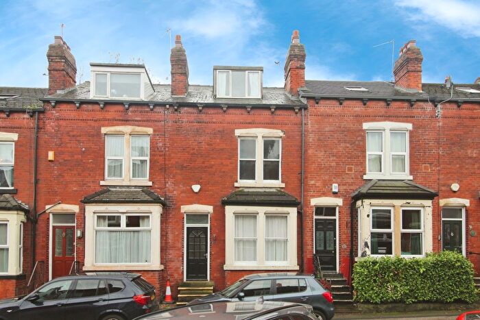 4 Bedroom Terraced House For Sale In St. Peters Mount, Leeds, West Yorkshire, LS13