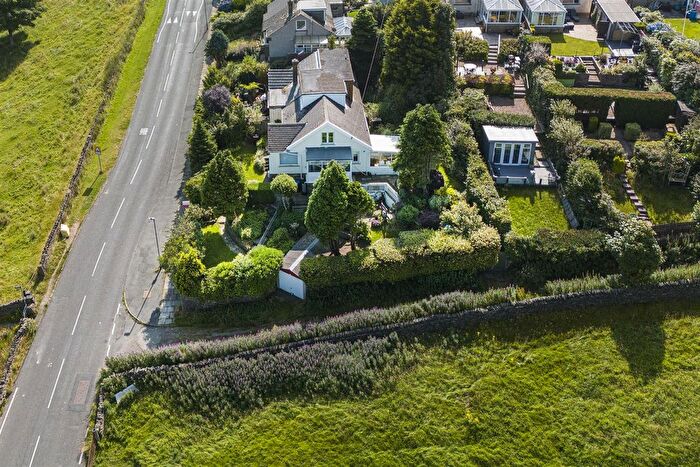 2 Bedroom Semi-Detached Bungalow For Sale In Back Lane, Queensbury, Bradford, BD13