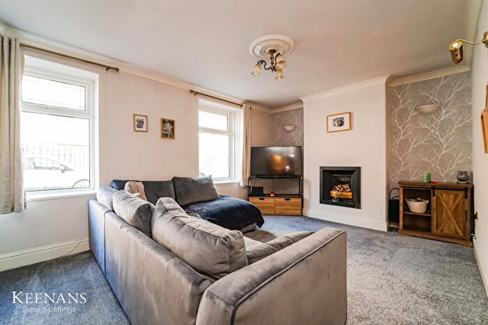 3 Bedroom End Of Terrace House For Sale In Hareholme Lane, Rossendale, BB4